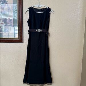 Elite Tahari Belt Dress Size 4